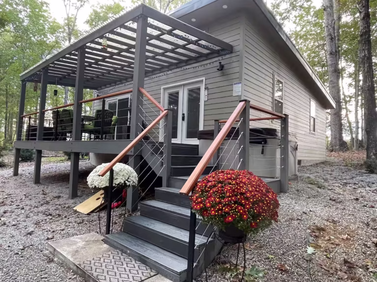 Cabin by Fall Creek Falls