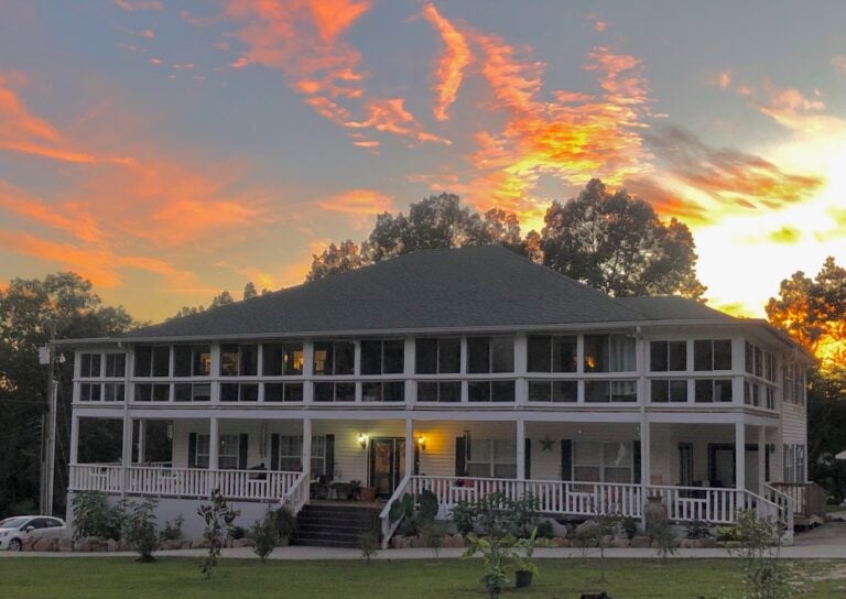 Cascade Inn